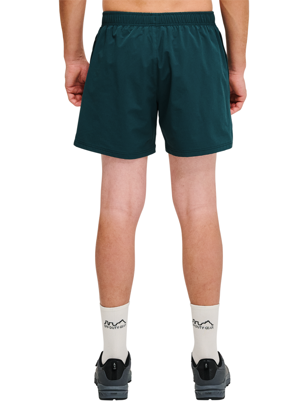 HALO SHORTS, BOTANICAL GARDEN, model