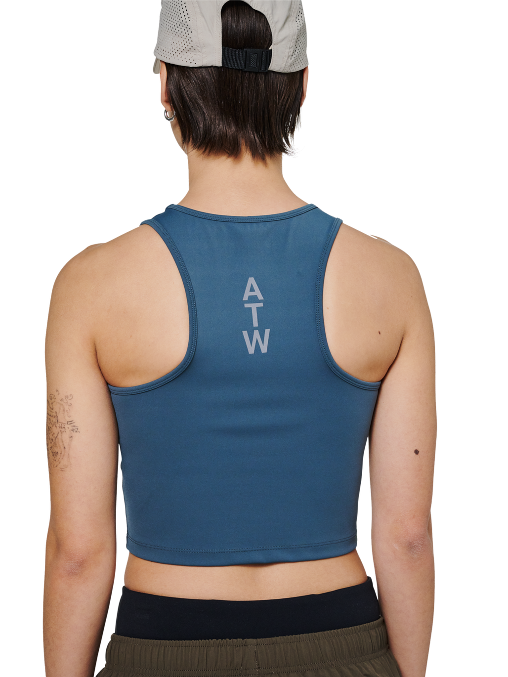 HALO WOMEN TRAINING TOP, DARK SLATE, model