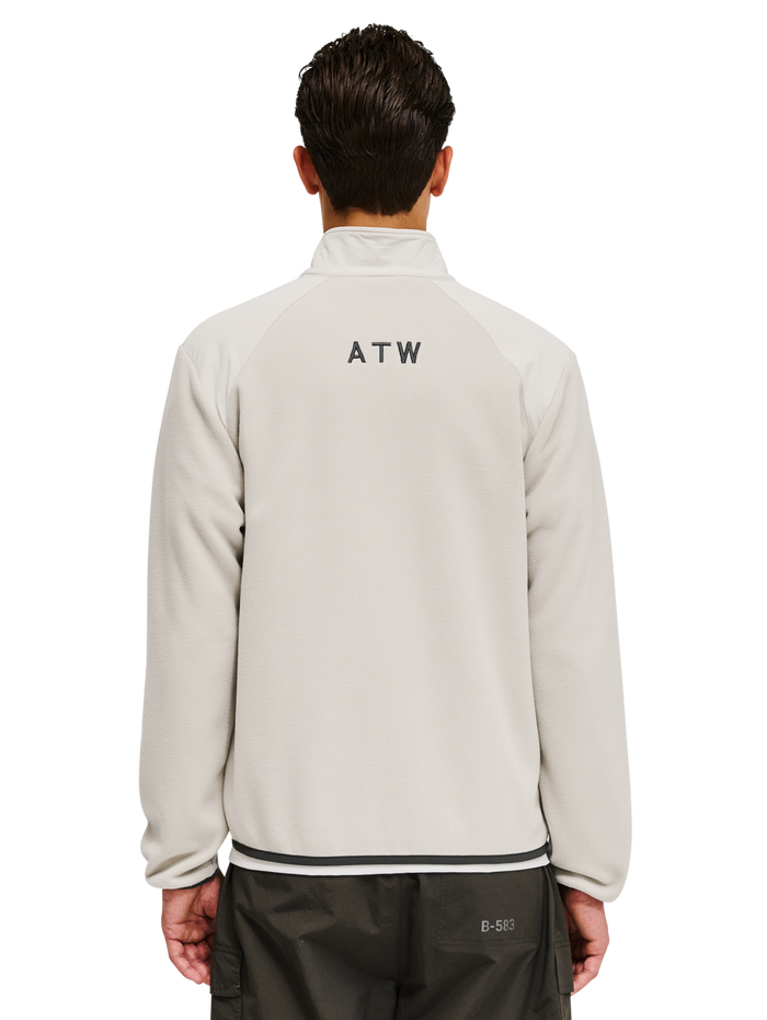 HALO PANELED FLEECE JACKET, SILVER LINING, model