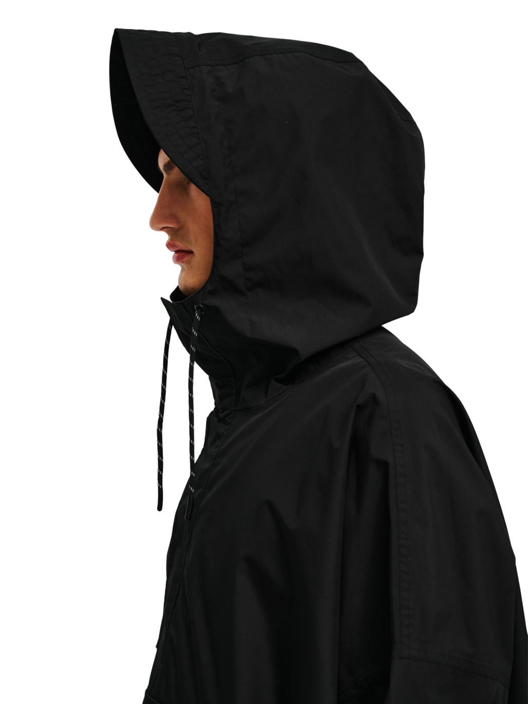 HALO RAINCOVER, BLACK, model