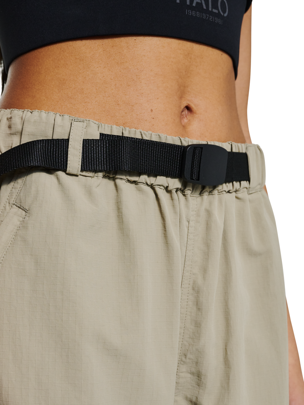 HALO ASSET PANTS, SENECA ROCK, model