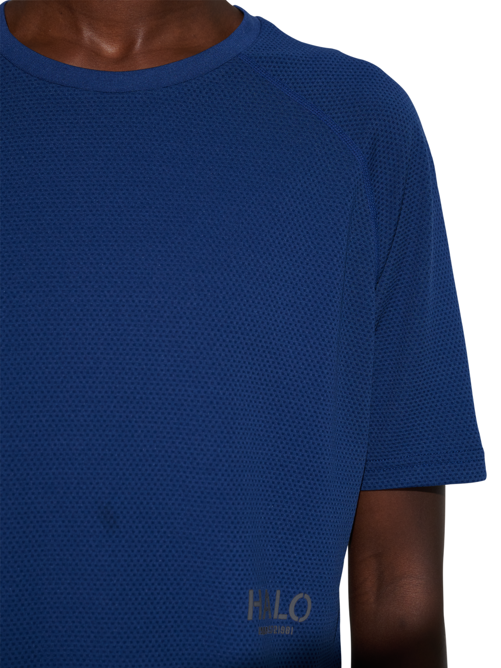 HALO SORONA T-SHIRT, SARGASSO SEA, model