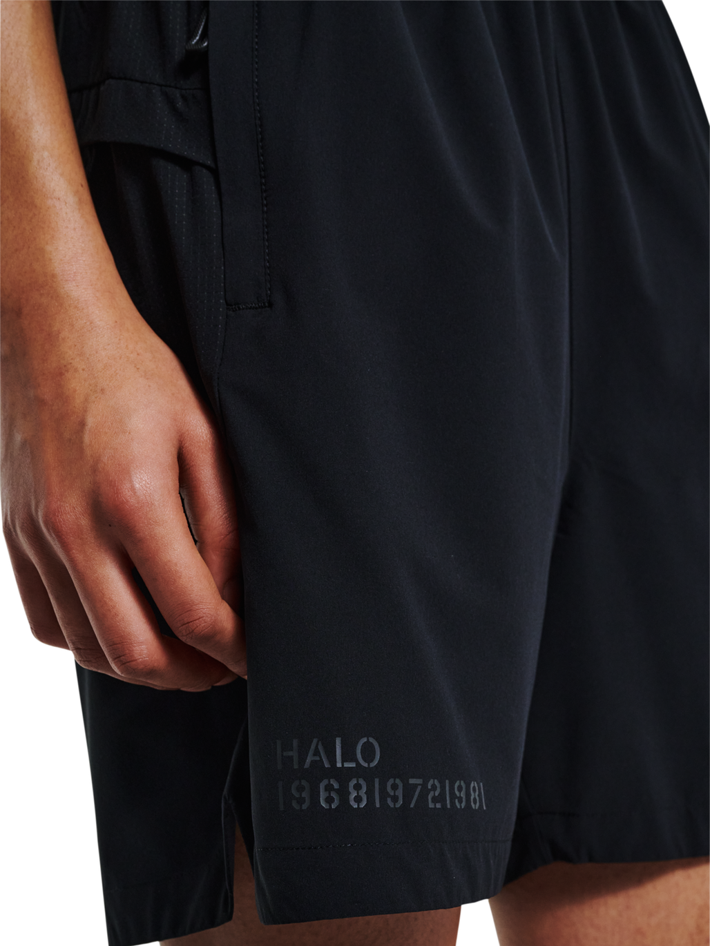 HALO SCOUT SHORTS, BLACK, model