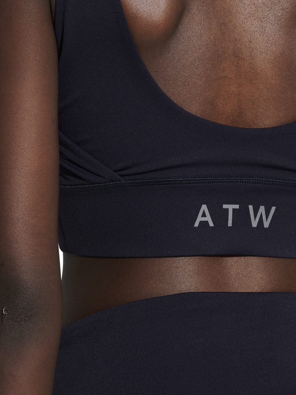 HALO WOMEN TRAINING BRA, DEEP WELL/DEEP WELL, model