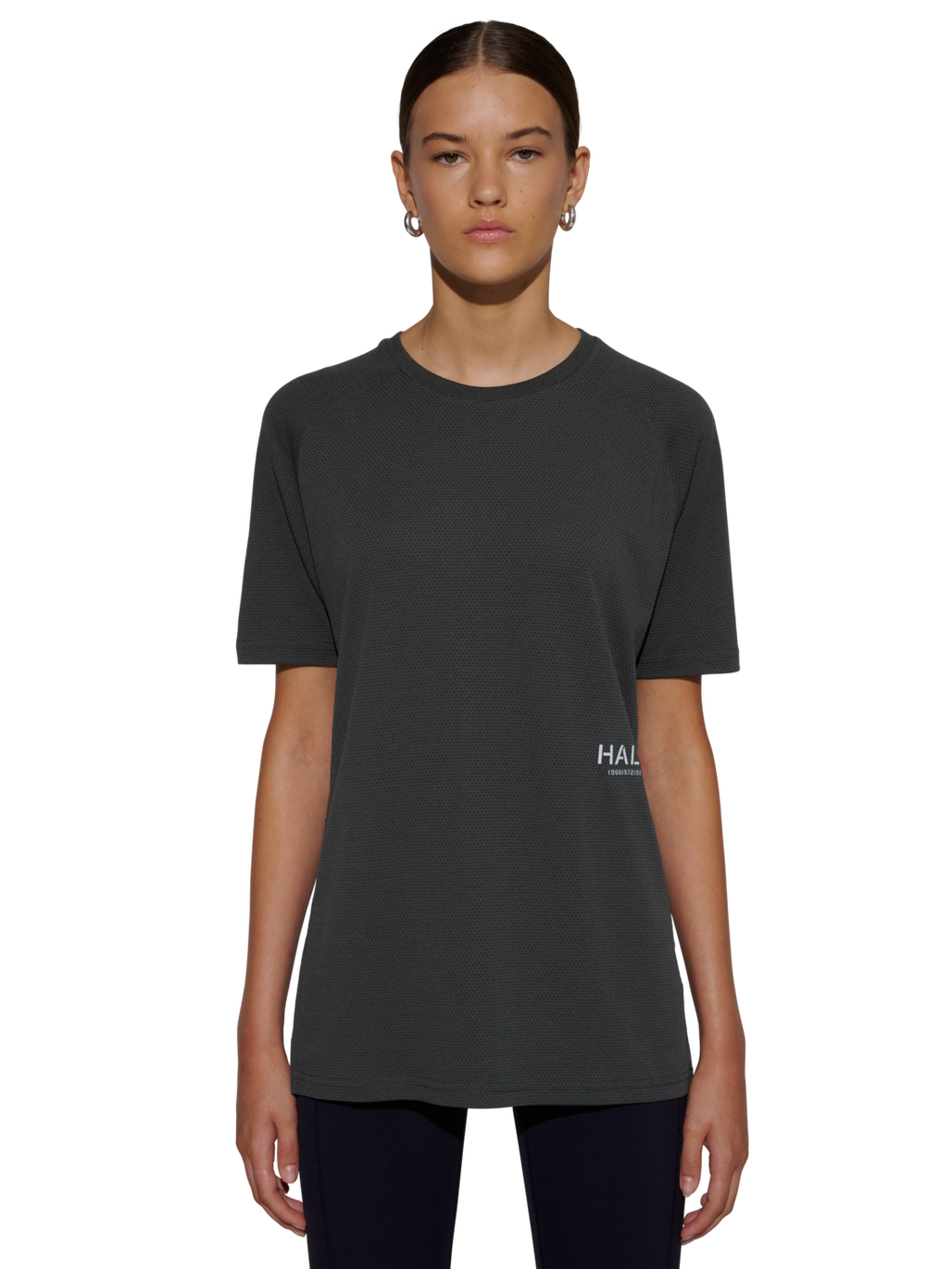 HALO SORONA T-SHIRT, RAVEN, model