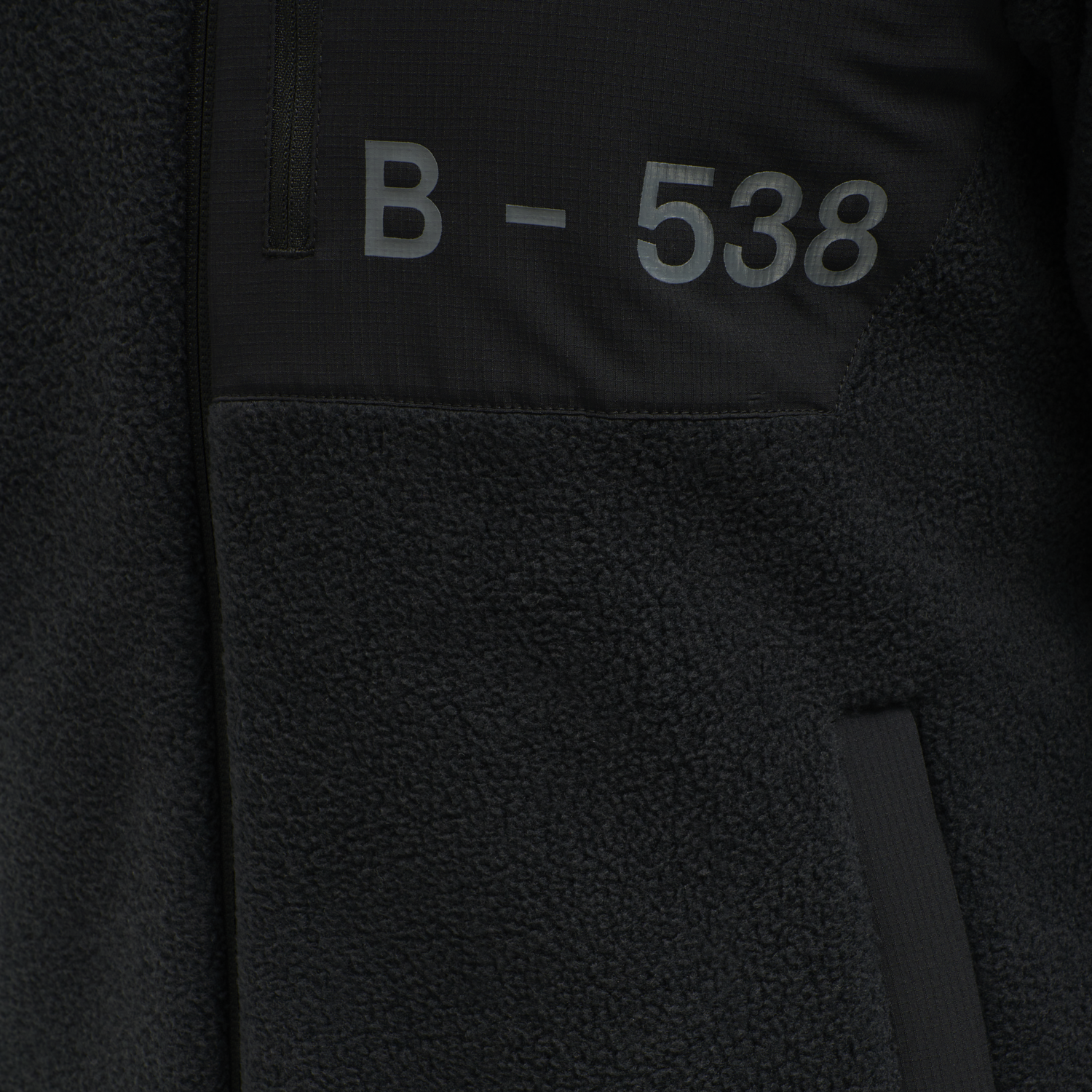 HALO FLEECE JACKET, BLACK, packshot