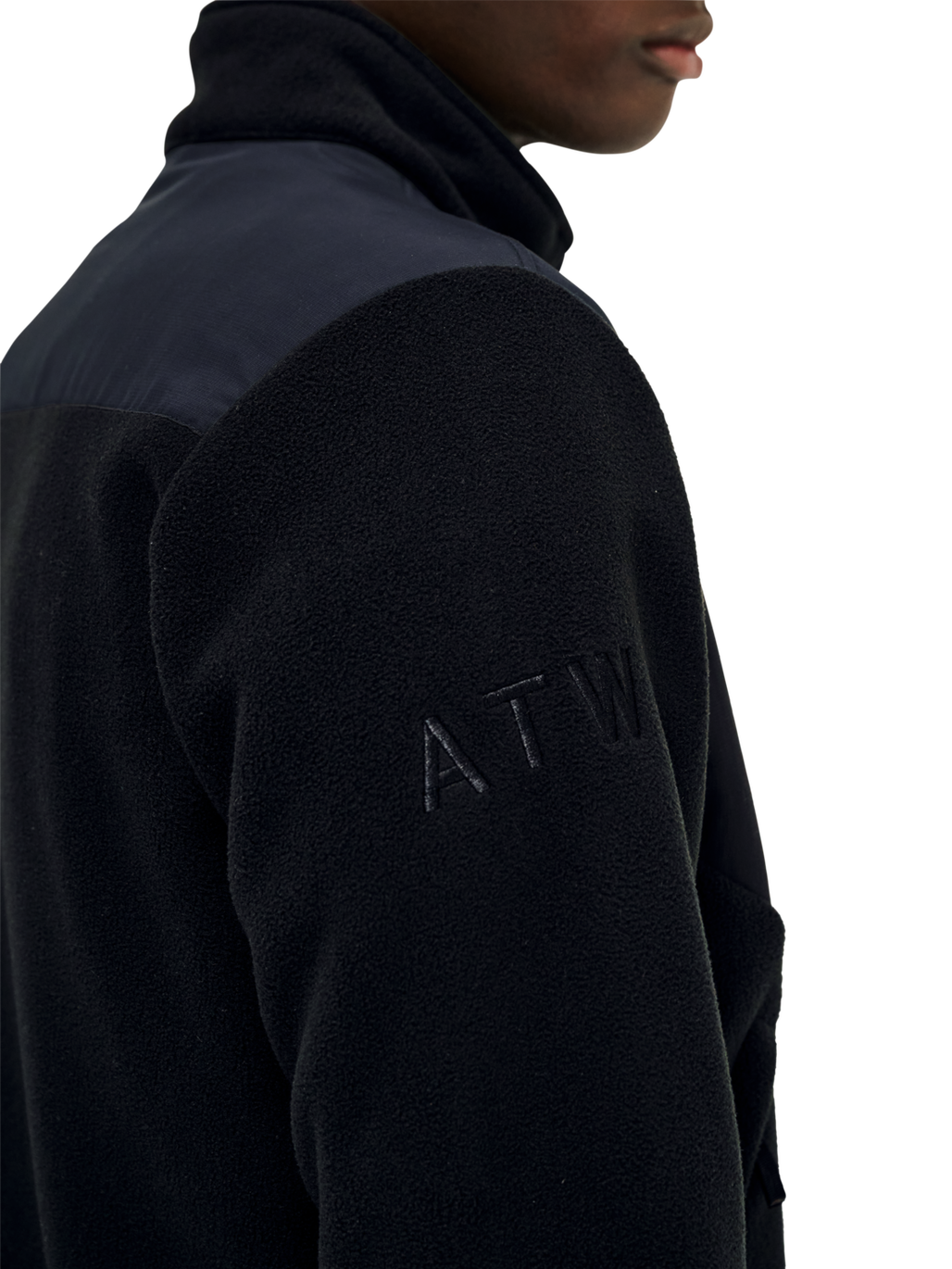 HALO BLOCKED ZIP FLEECE, BLACK, model