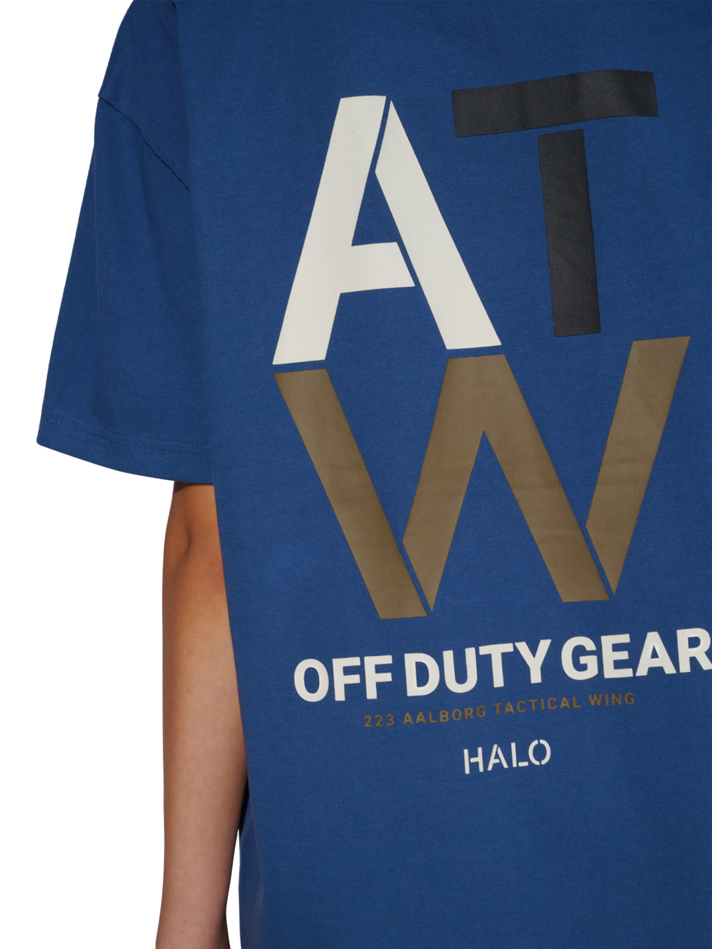HALO DUTY T-SHIRT, SARGASSO SEA, model