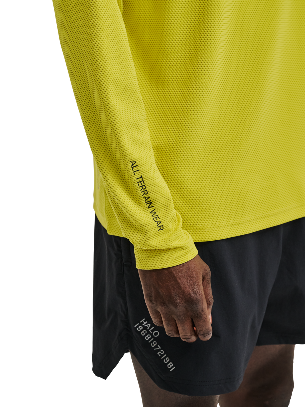 HALO SORONA HALF ZIP, WARM OLIVE, model