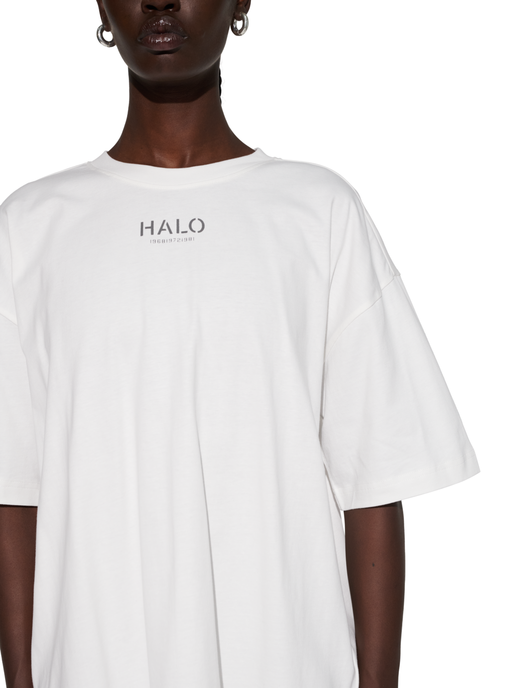 HALO GRAPHIC T-SHIRT BOXY 01, MARSHMALLOW, model