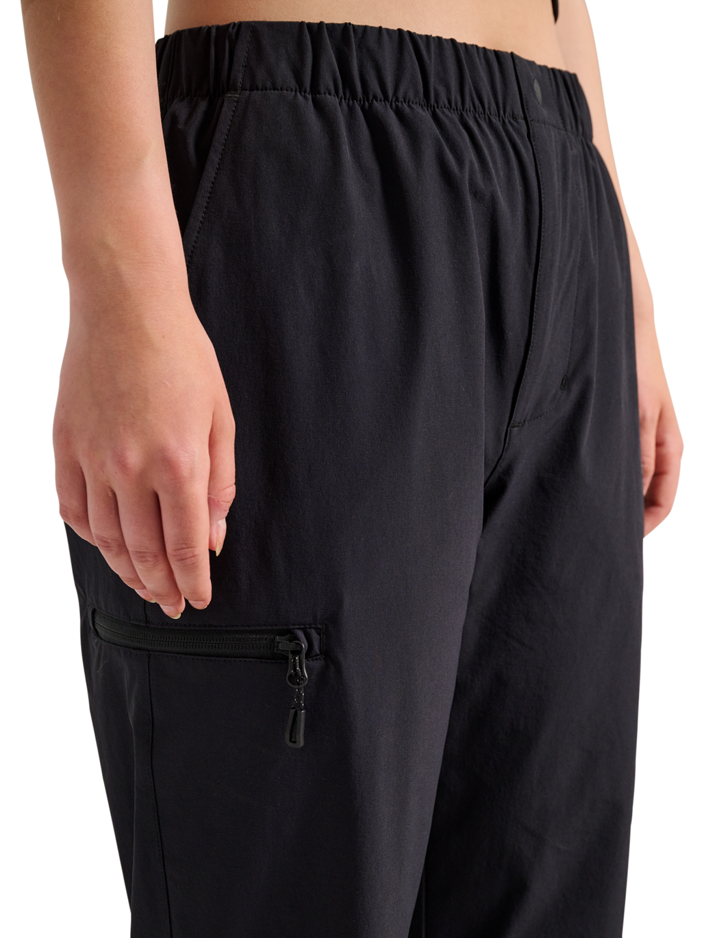 HALO TECH PANTS, BLACK, model