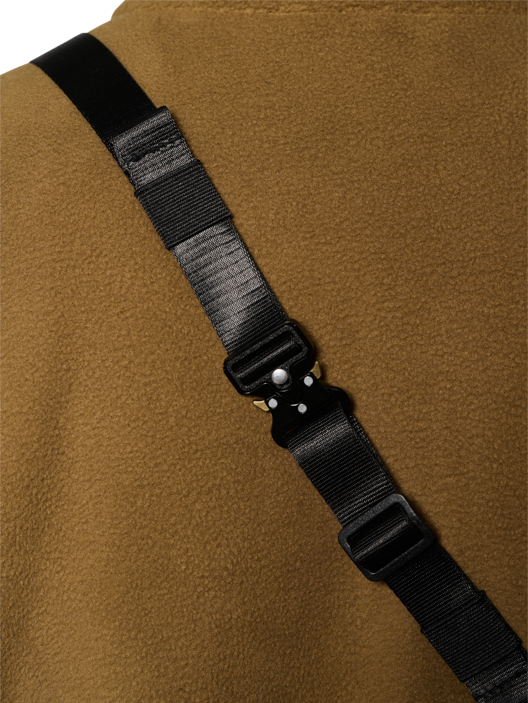 HALO CROSSBODY BAG, BLUE NIGHTS, model