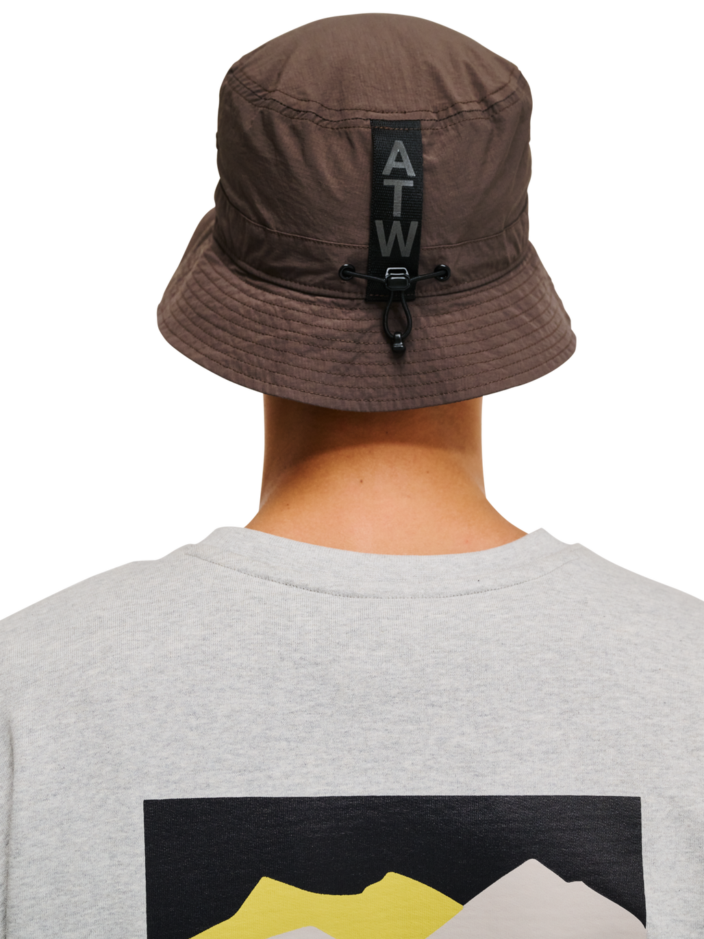 HALO NYLON BUCKET HAT, CHOCOLATE CHIP, model