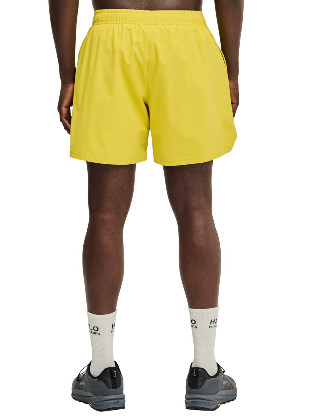 HALO SHORTS, WARM OLIVE, model