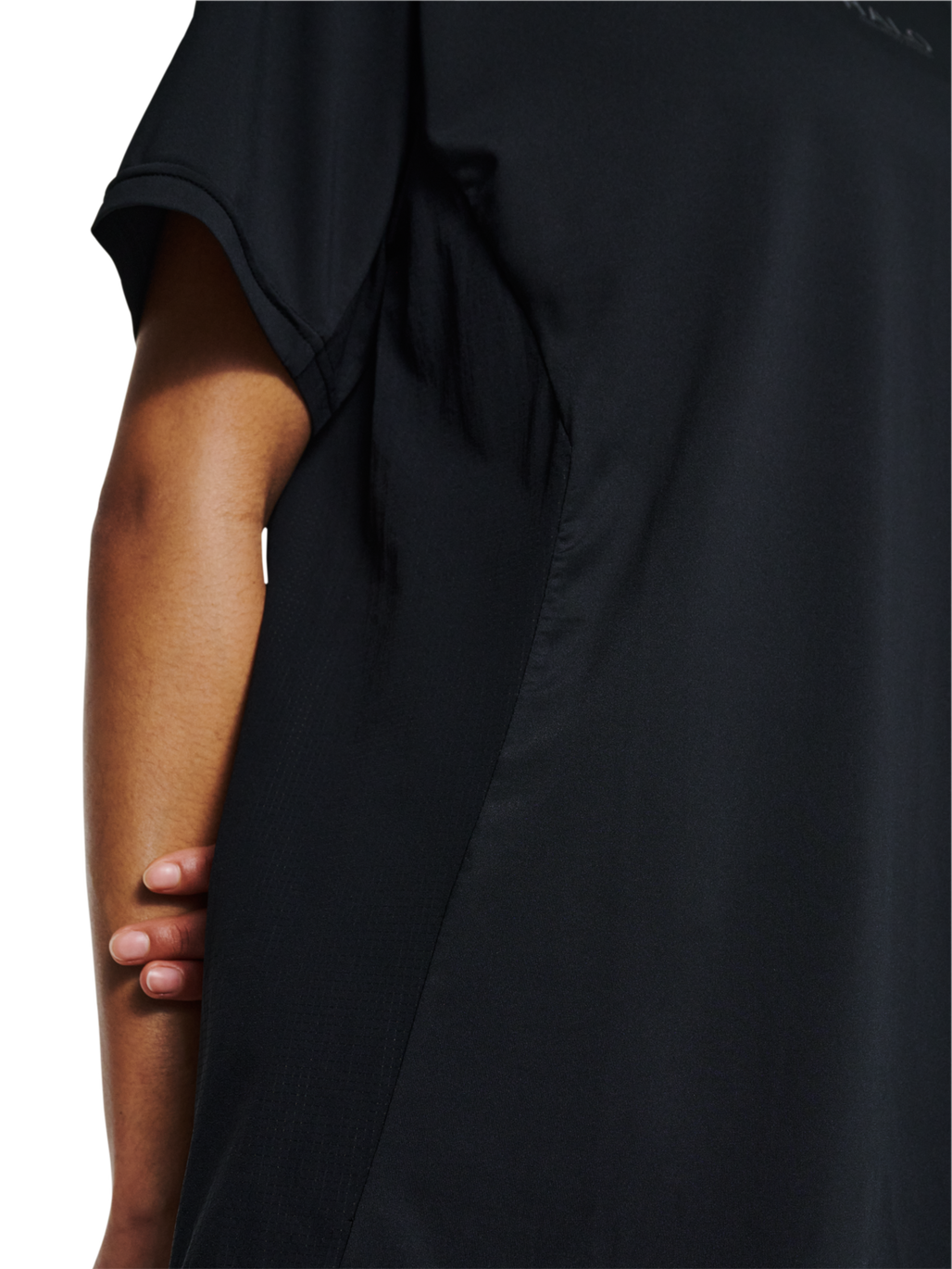 HALO SCOUT SS T-SHIRT, BLACK, model