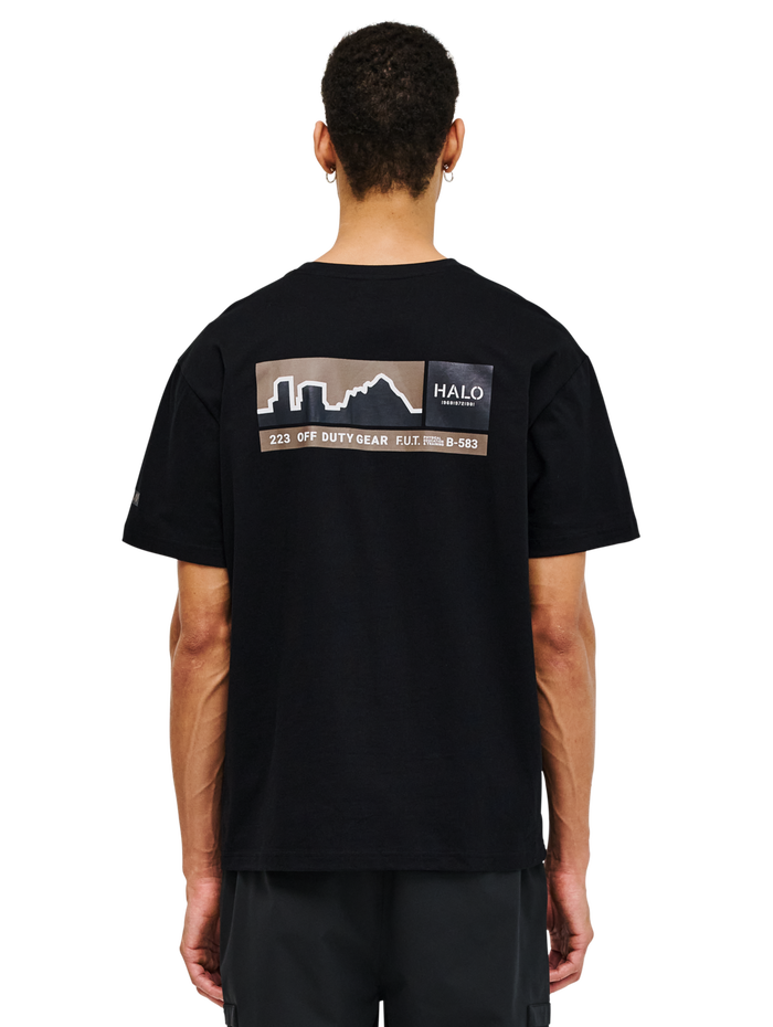 HALO GRAPHIC T-SHIRT, BLACK, model