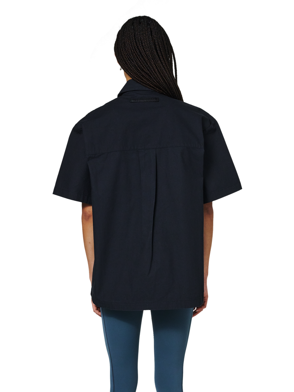 HALO COMMAND SS SHIRT, BLACK, model