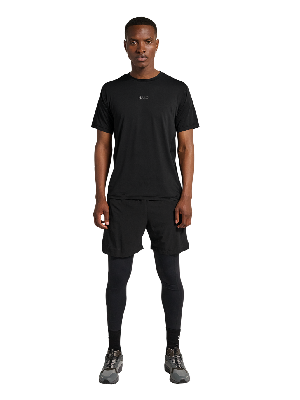 HALO SCOUT SS T-SHIRT, BLACK, model