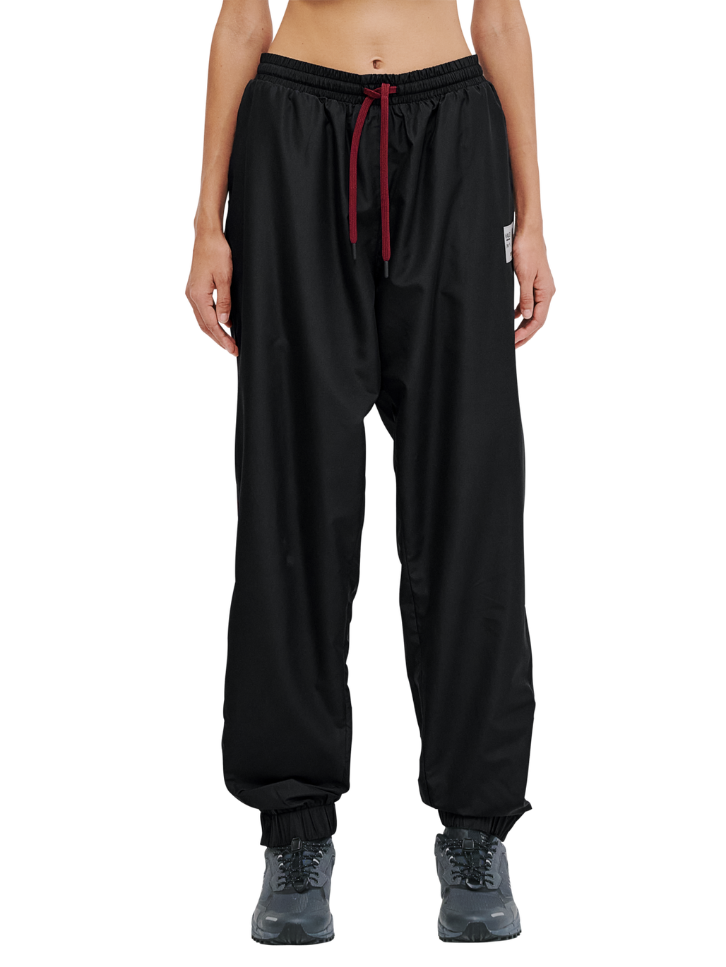 HALO DBU  TRACKSUIT  PANTS, BLACK, model