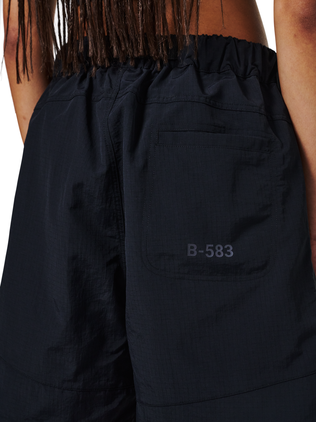 HALO ASSET SHORTS, BLACK, model