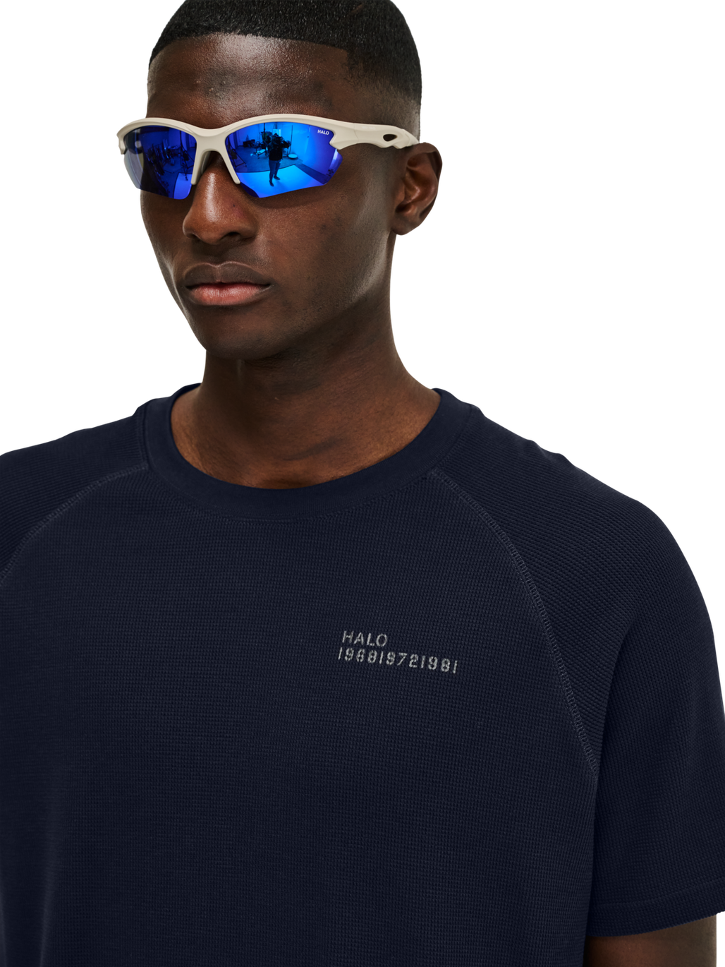 HALO SKYHOOK T-SHIRT, DEEP WELL, model