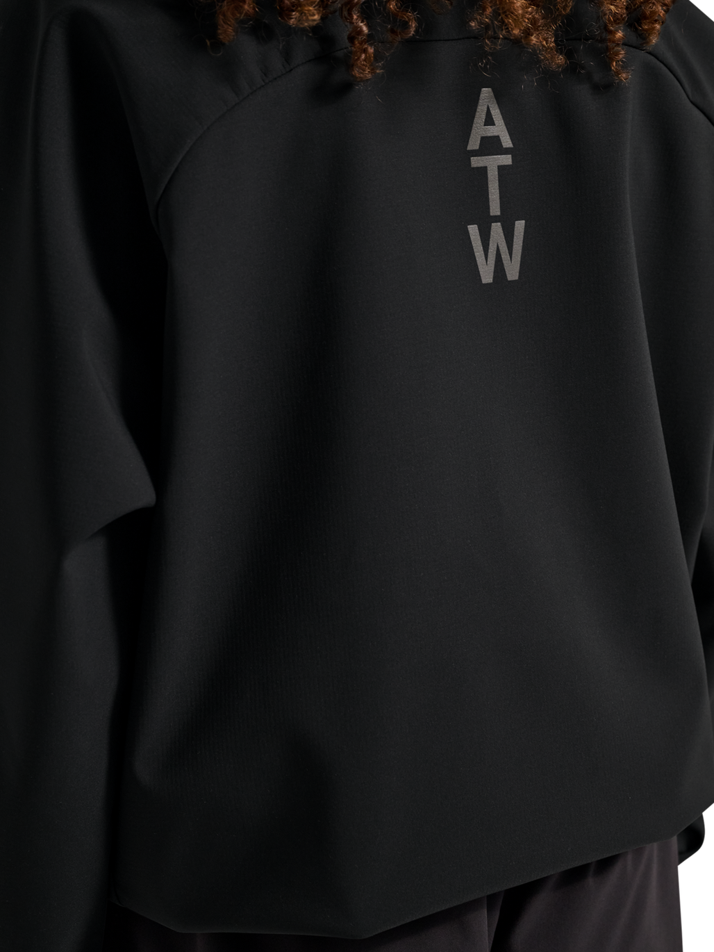 HALO ELITE SOFTSHELL JACKET, BLACK, model