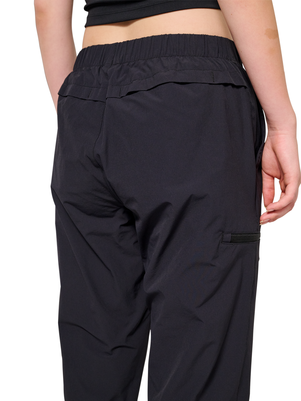 HALO TECH PANTS, BLACK, model