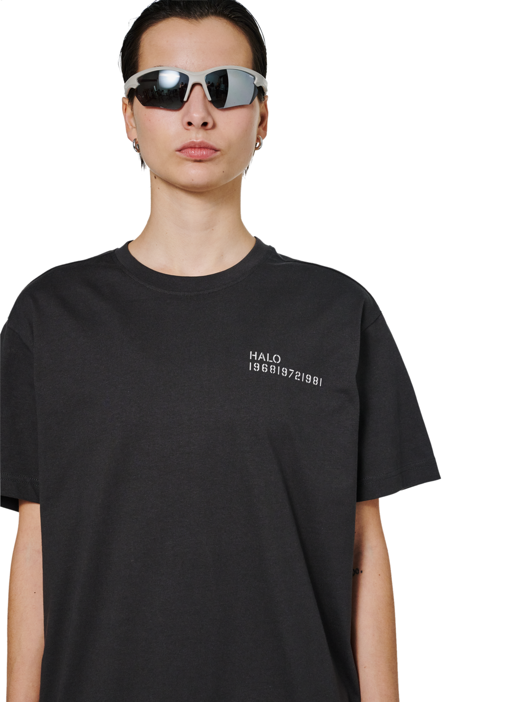 HALO GRAPHIC T-SHIRT 04, RAVEN, model