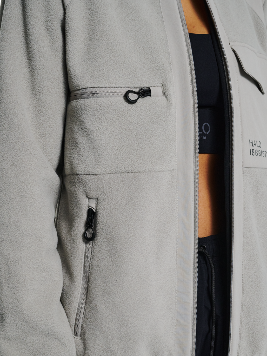 HALO PANELED FLEECE JACKET, MOURNING DOVE, model