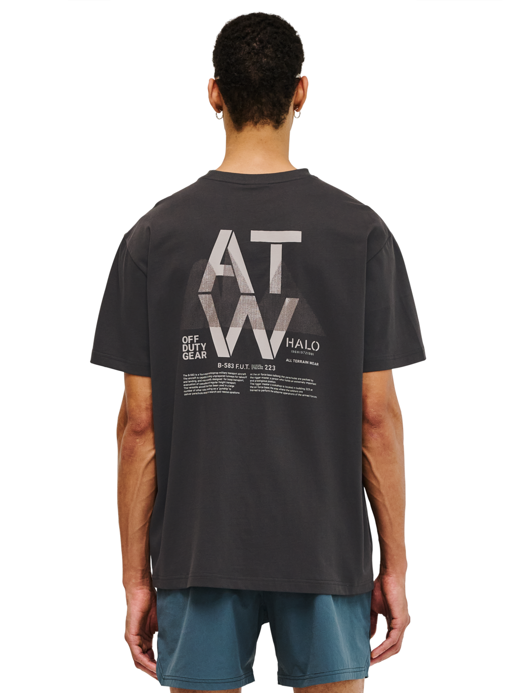 HALO GRAPHIC T-SHIRT 04, RAVEN, model