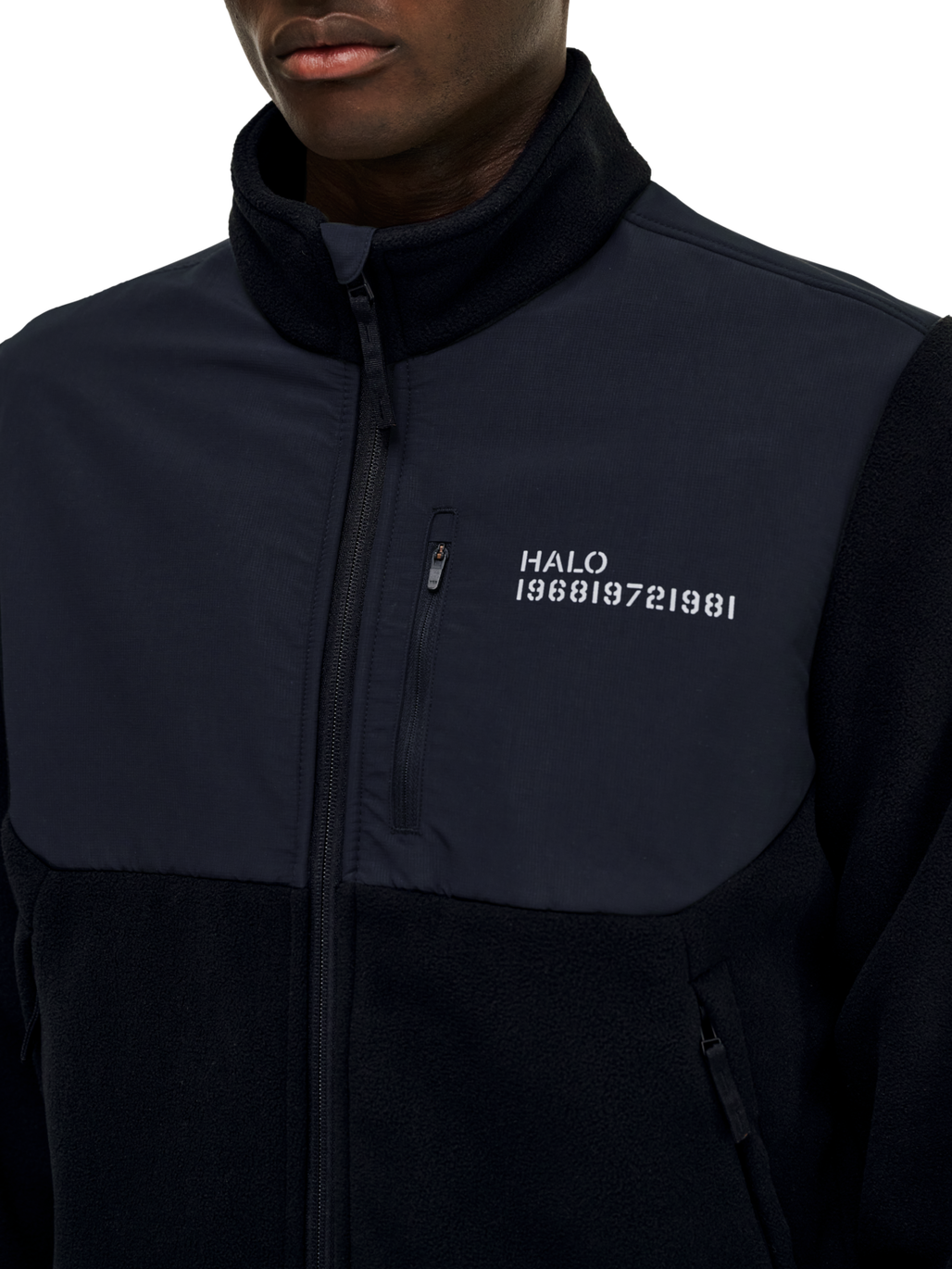 HALO BLOCKED ZIP FLEECE, BLACK, model