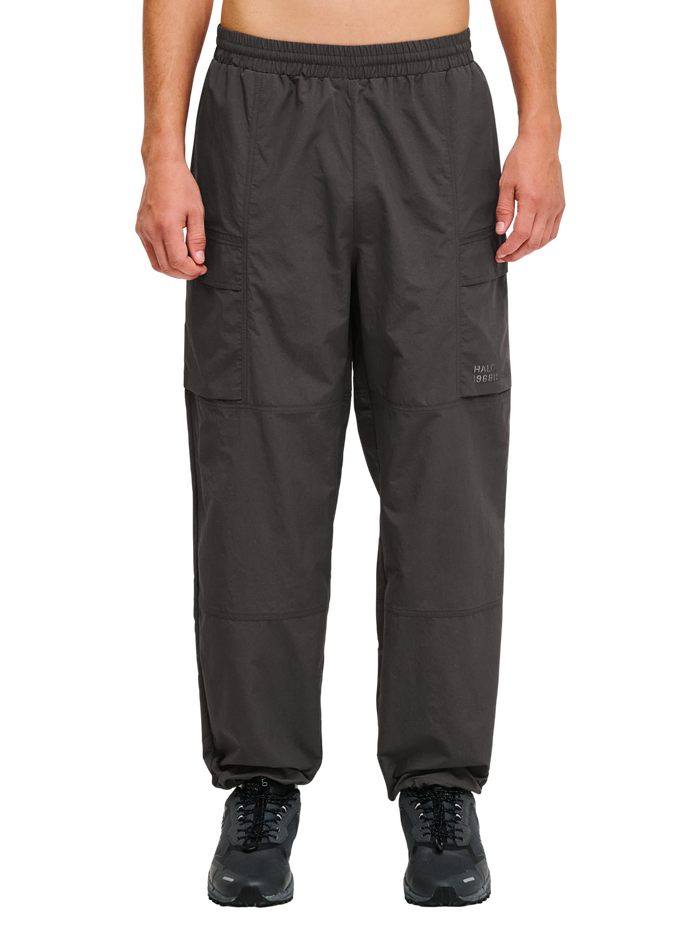 HALO RANGER PANTS, RAVEN, model