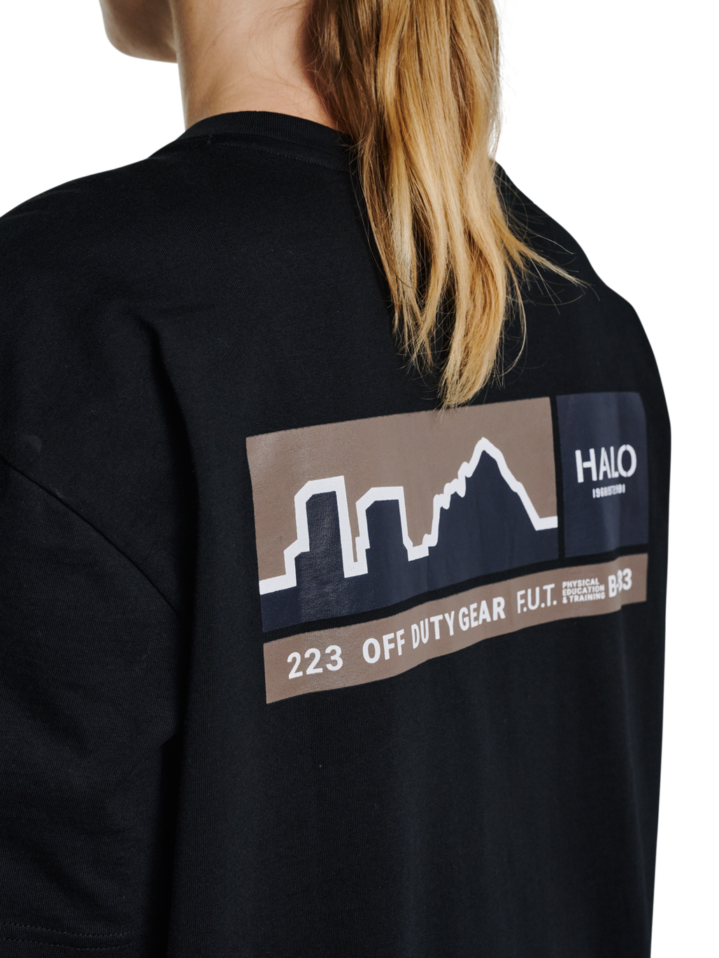 HALO GRAPHIC T-SHIRT, BLACK, model