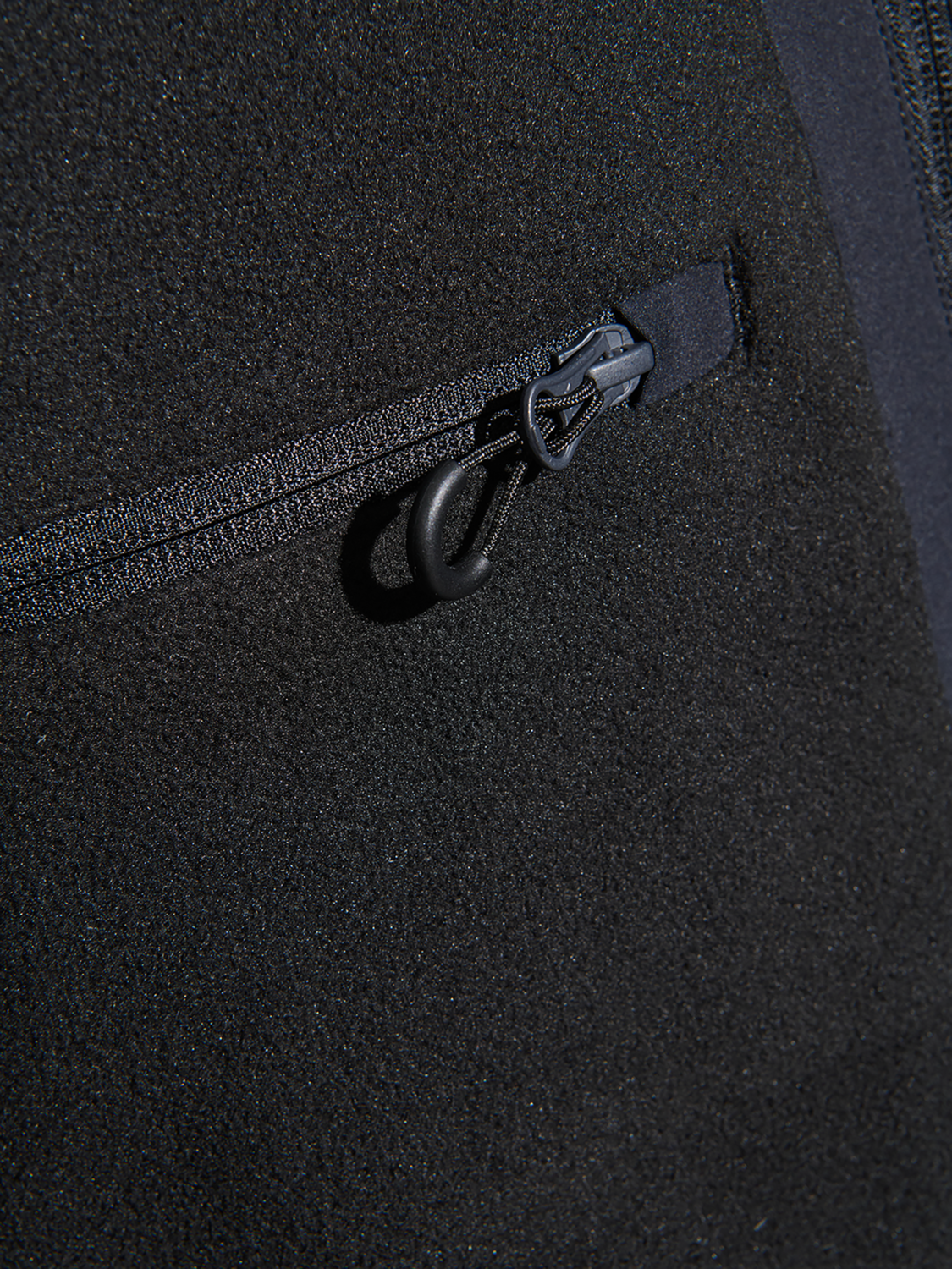 HALO PANELED FLEECE JACKET, BLACK, packshot