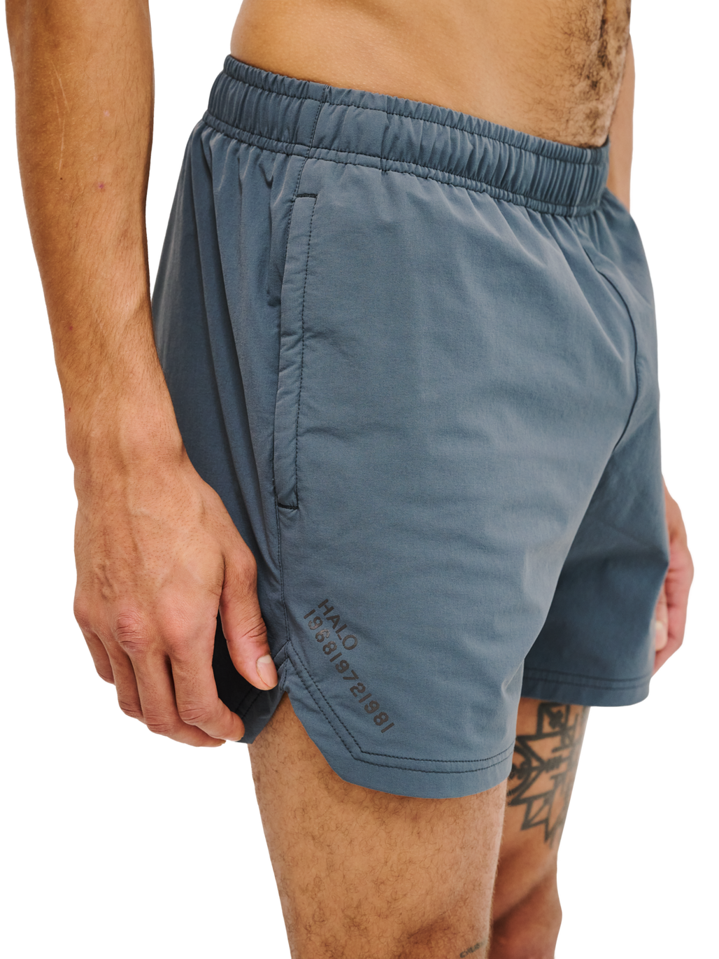 HALO SHORTS, DARK SLATE, model
