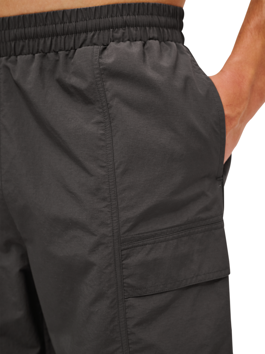 HALO RANGER PANTS, RAVEN, model