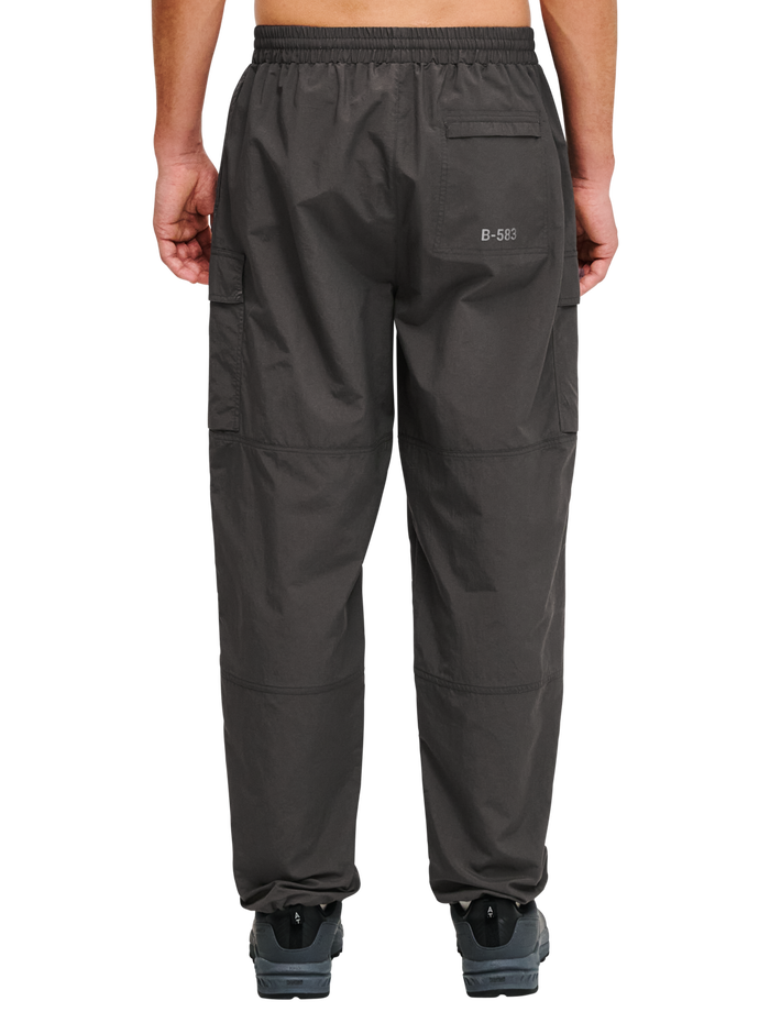 HALO RANGER PANTS, RAVEN, model