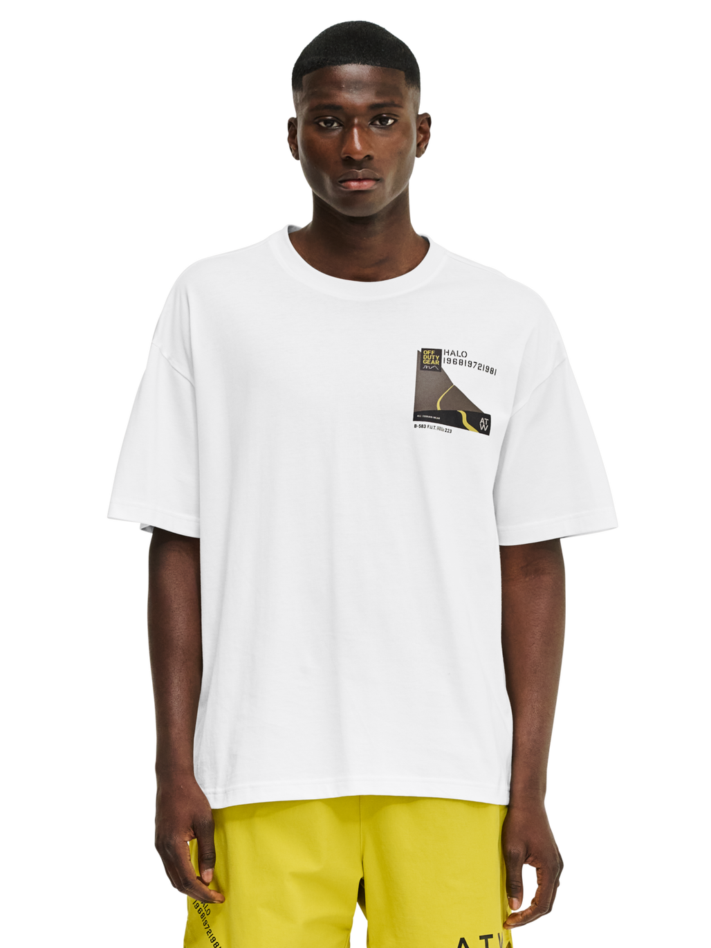 HALO AVIATION BOXY T-SHIRT, MARSHMALLOW, model