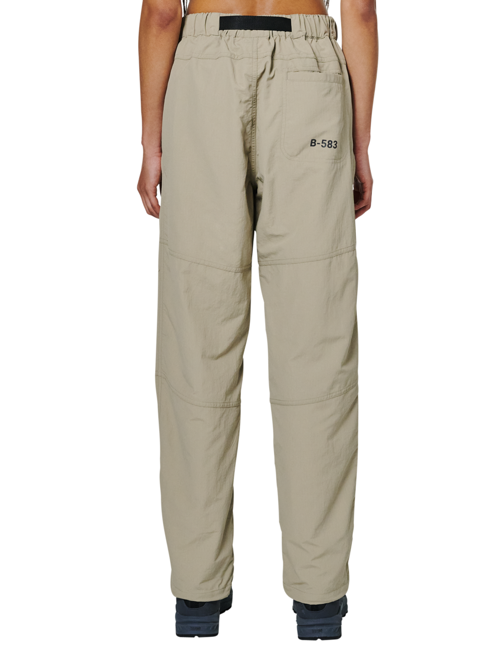 HALO ASSET PANTS, SENECA ROCK, model