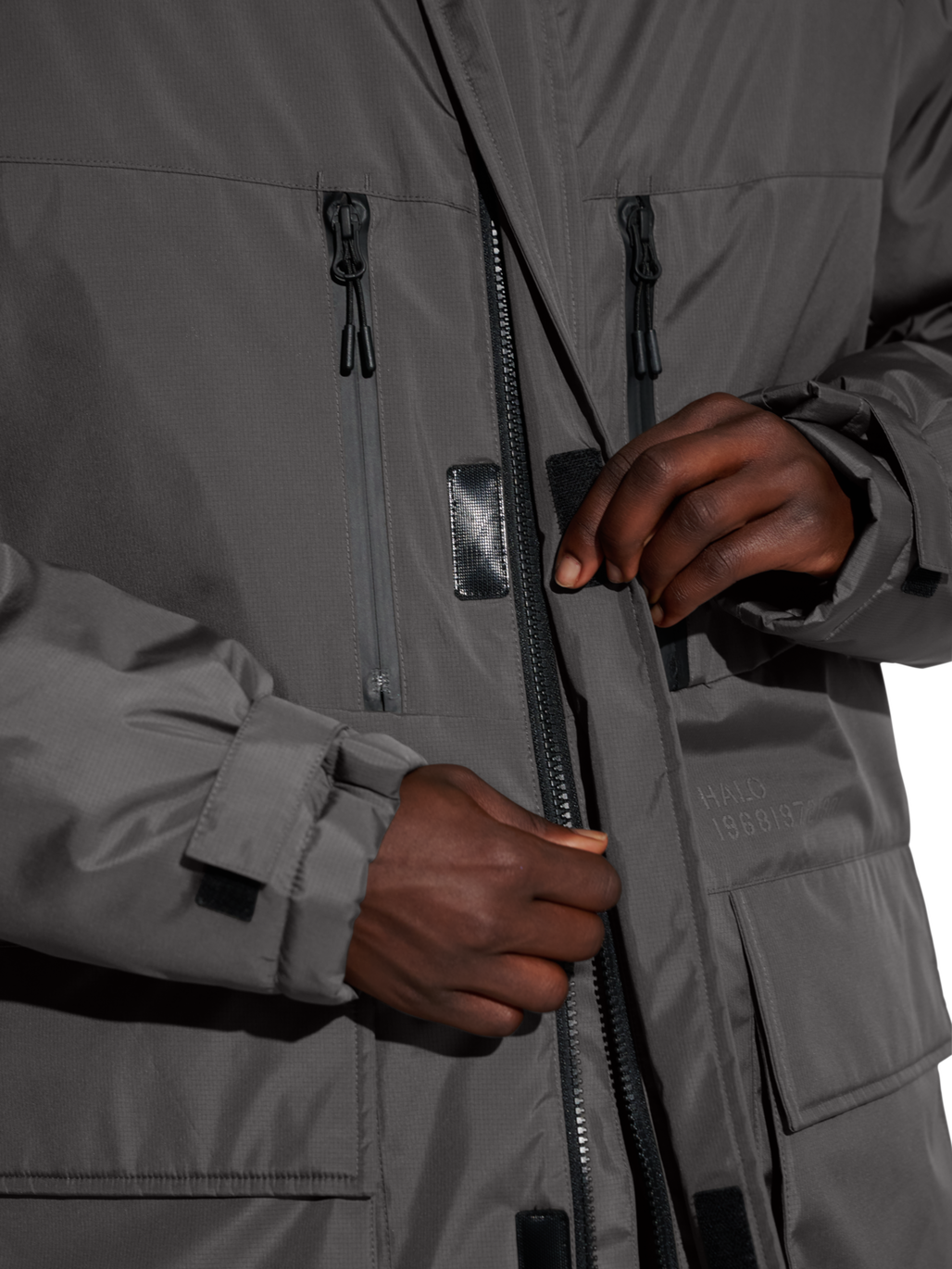 HALO SHIELD THERMOLITE PARKA, RAVEN, model