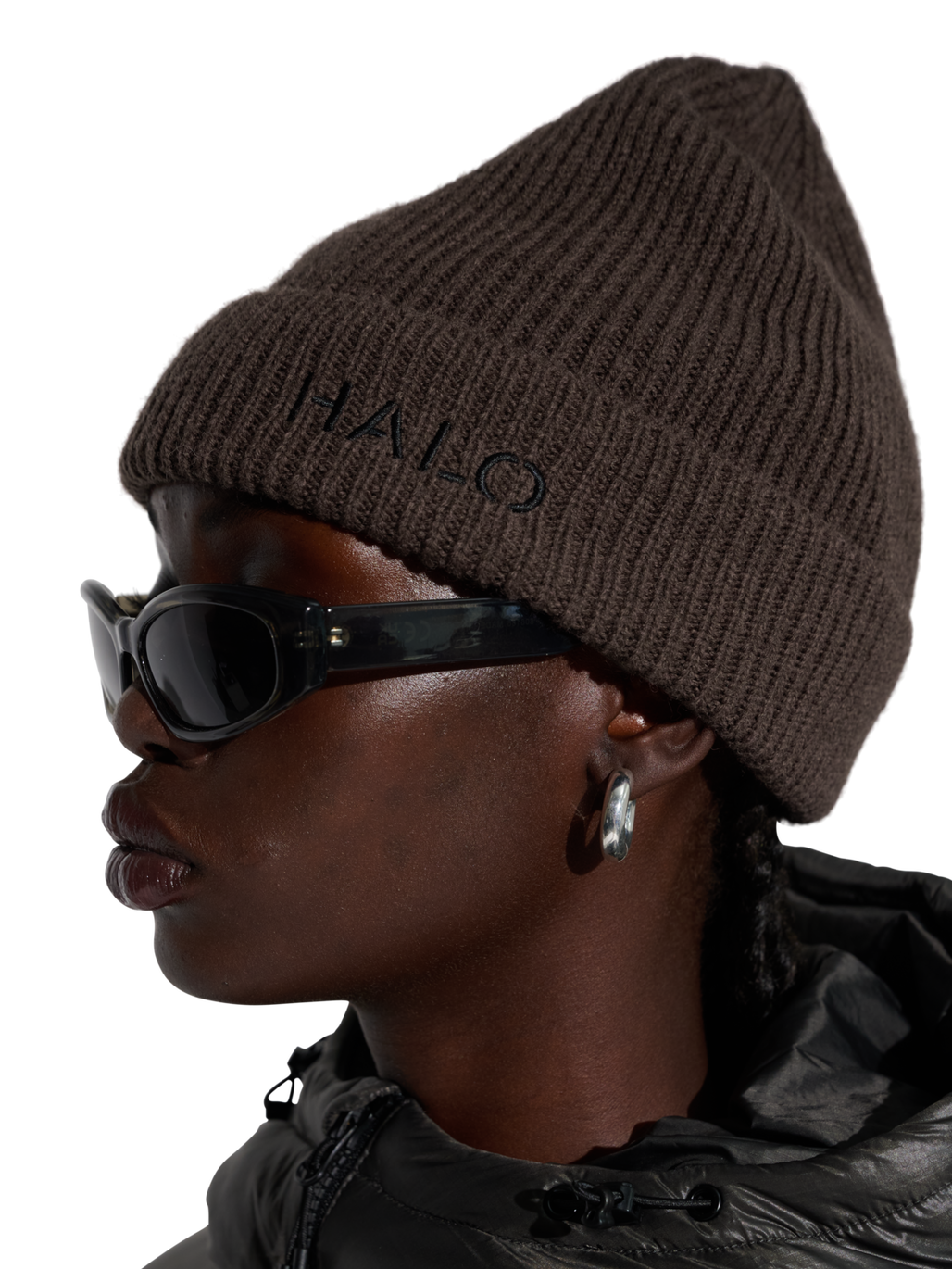 HALO WOOL MIX BEANIE, BRACKEN, model