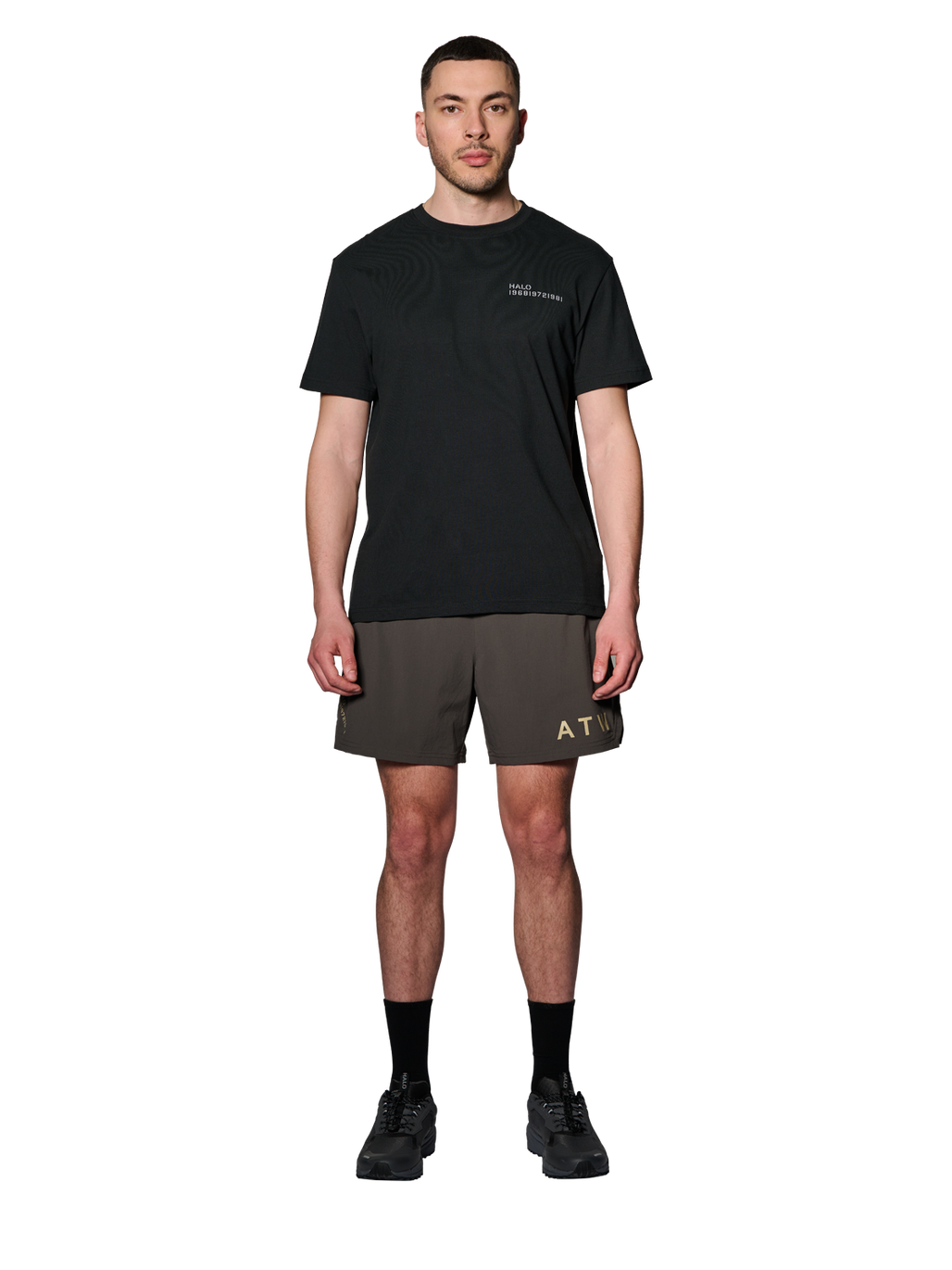 HALO SHORTS, RAVEN, model