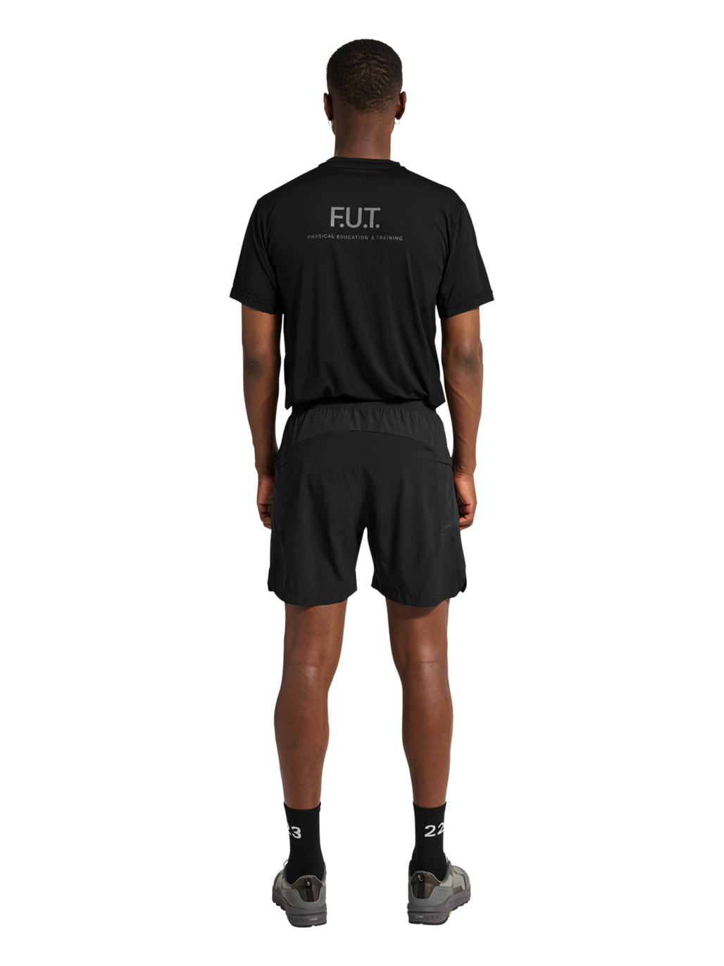 HALO SCOUT SHORTS, BLACK, model